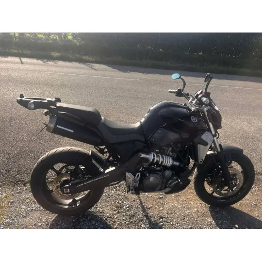 YAMAHA MT 03 DE 2011